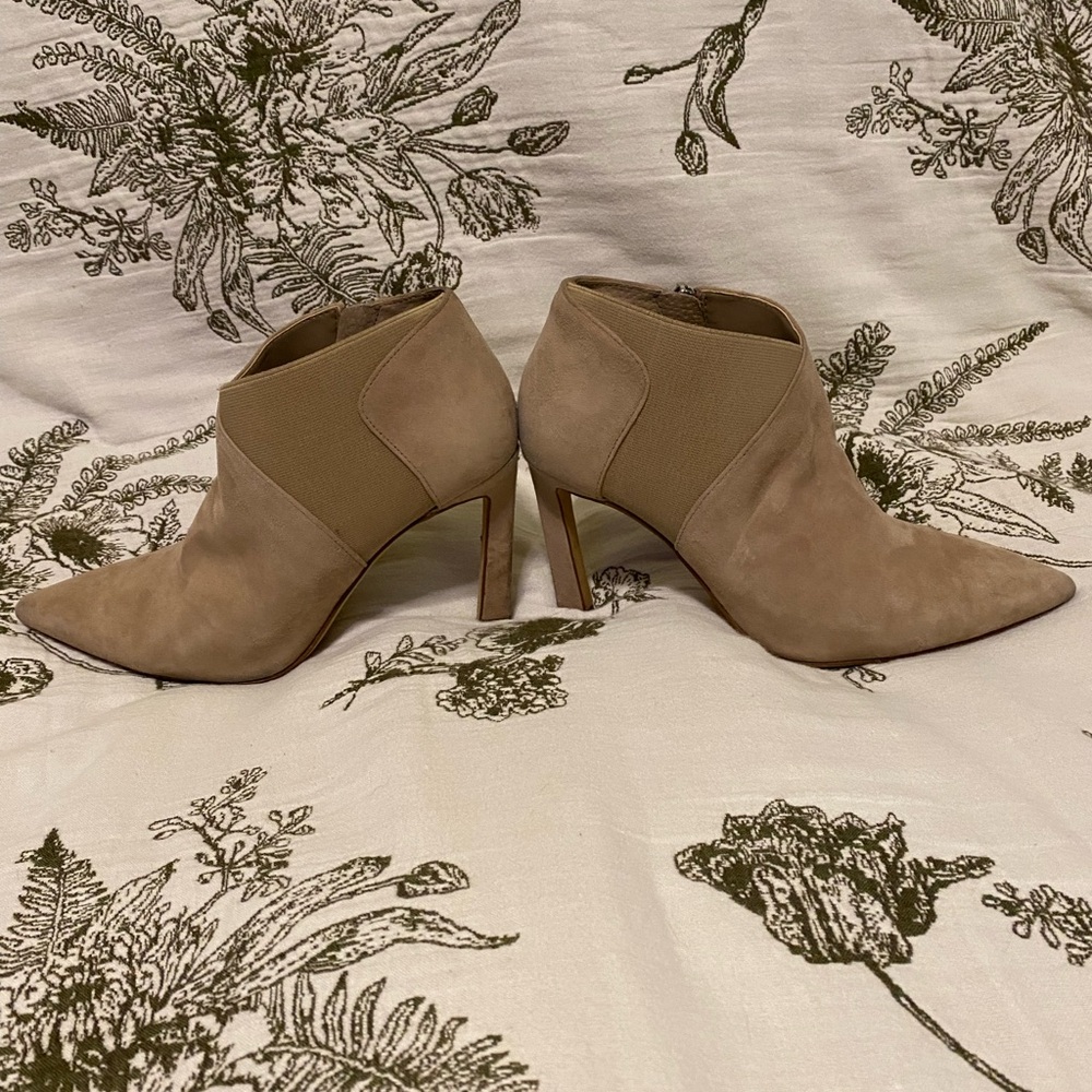 Vince Camuto Taupe Suede Pointed-Toe Ankle Booties